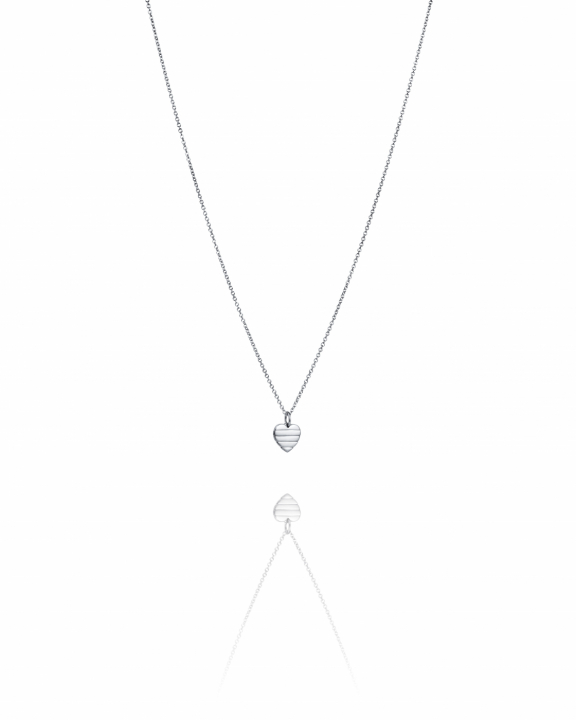 A Piece Of My Heart Pendant Silver i gruppen Halskjede / Sølvkjede hos SCANDINAVIAN JEWELRY DESIGN (11-100-02388)
