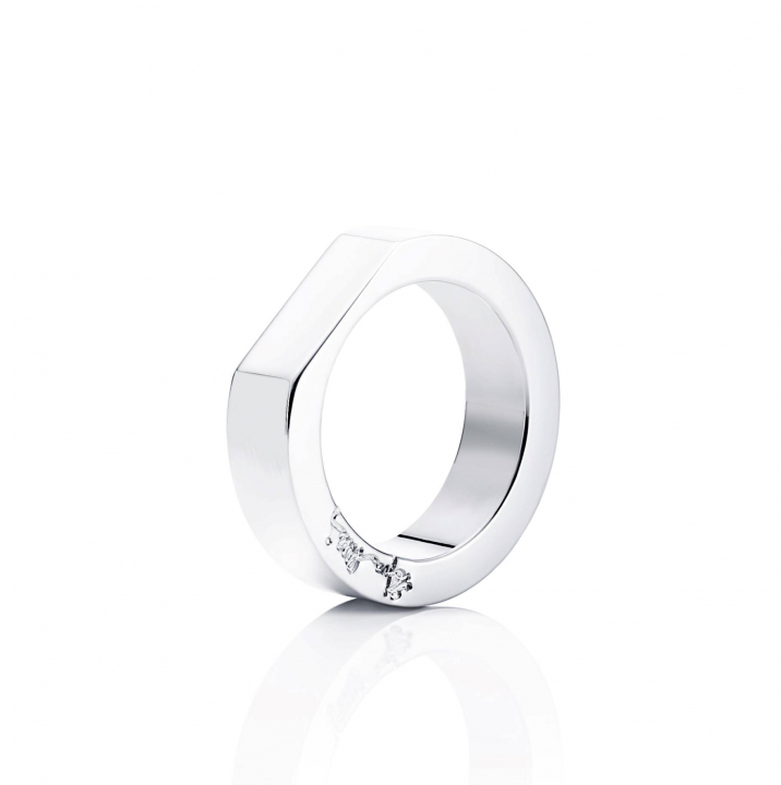 Kärlek & Plain Wide Ring Sølv i gruppen Ringer / Sølvringer hos SCANDINAVIAN JEWELRY DESIGN (13-100-00505)