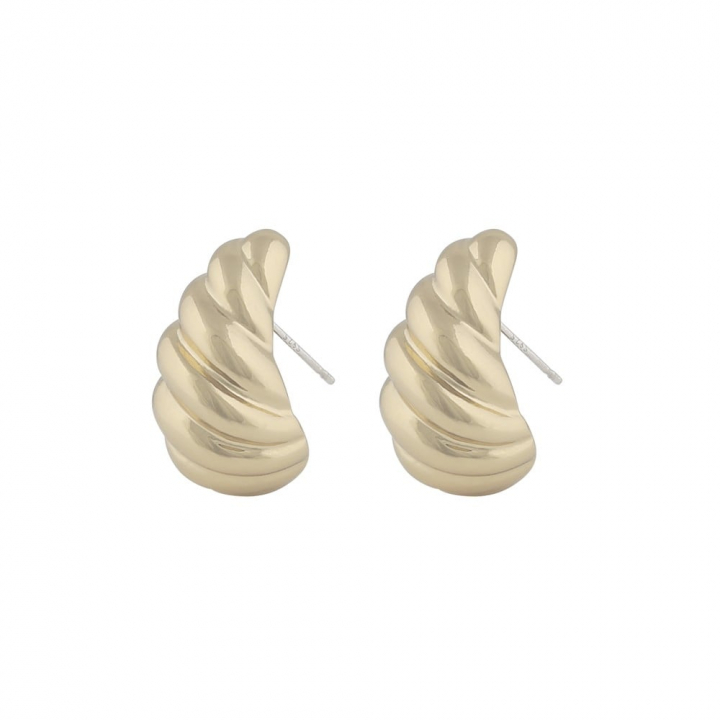 Yenni twist small ear gold i gruppen  hos SCANDINAVIAN JEWELRY DESIGN (1302-6800-257)