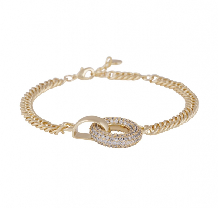 Liz big double ring crystal brace gold i gruppen Armbånd / Gullarmbånd hos SCANDINAVIAN JEWELRY DESIGN (1359-3100-251)