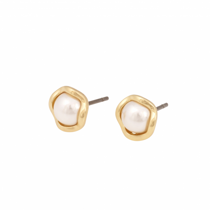 Kitty pearl Earrings Guld i gruppen Øredobber / Perleøredobber hos SCANDINAVIAN JEWELRY DESIGN (1392-6200-362)