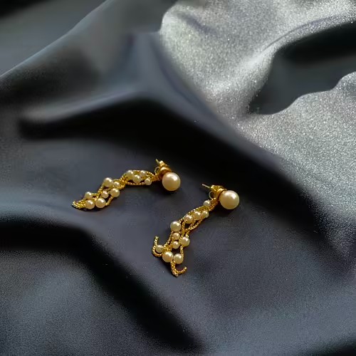  i gruppen Øredobber / Gulløredobber hos SCANDINAVIAN JEWELRY DESIGN (2229421012)