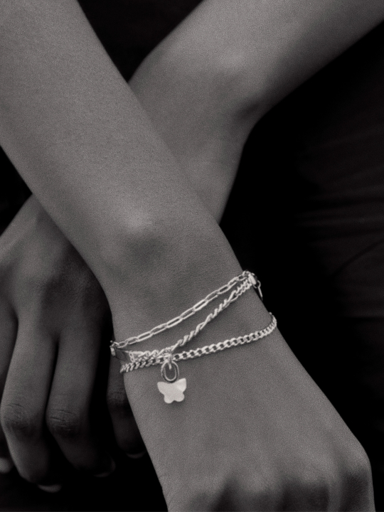 Saffi Bracelet Medium Silver (One) i gruppen Armbånd / Sølvarmbånd hos SCANDINAVIAN JEWELRY DESIGN (400262AG-MEDIUM)