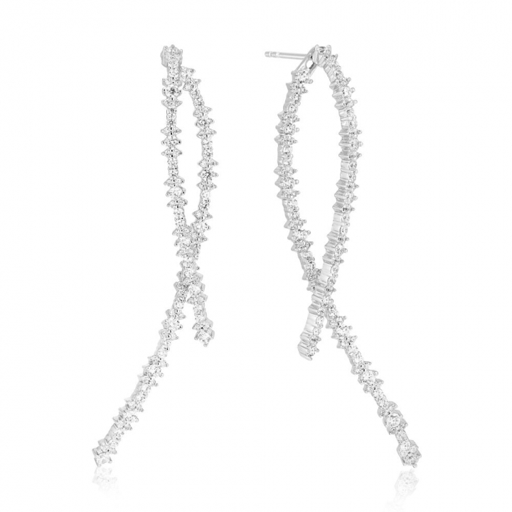 LIVIGNO LUNGO EARRINGS Sølv i gruppen Øredobber / Sølvøredobber hos SCANDINAVIAN JEWELRY DESIGN (SJ-E2368-CZ)