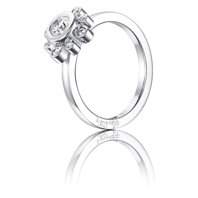 Sweet Hearts Crown 0.30 ct diamant Ring Hvitt gull