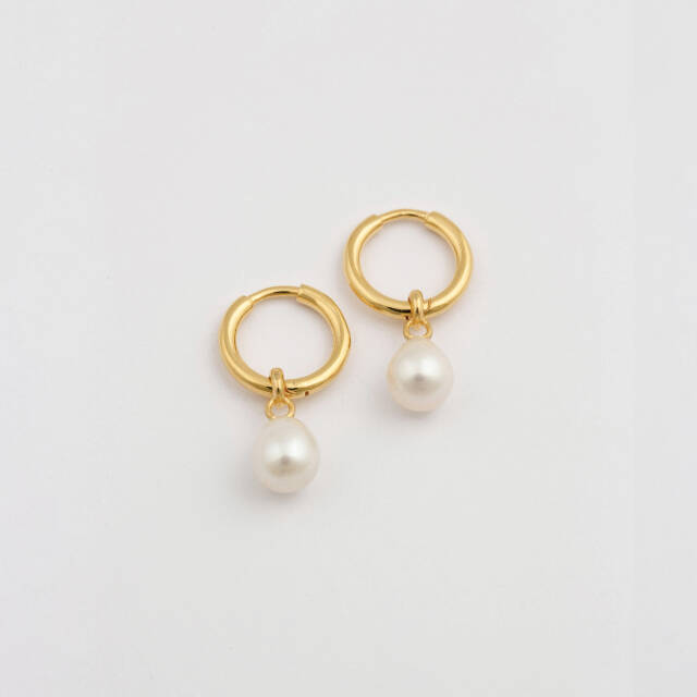 Treasure Pearl Hoops Gold