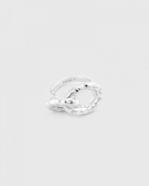 Bolded Hammered Links Ring Silver