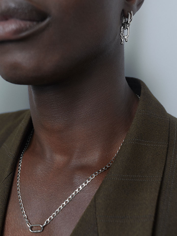 Sortedam Huggie Silver