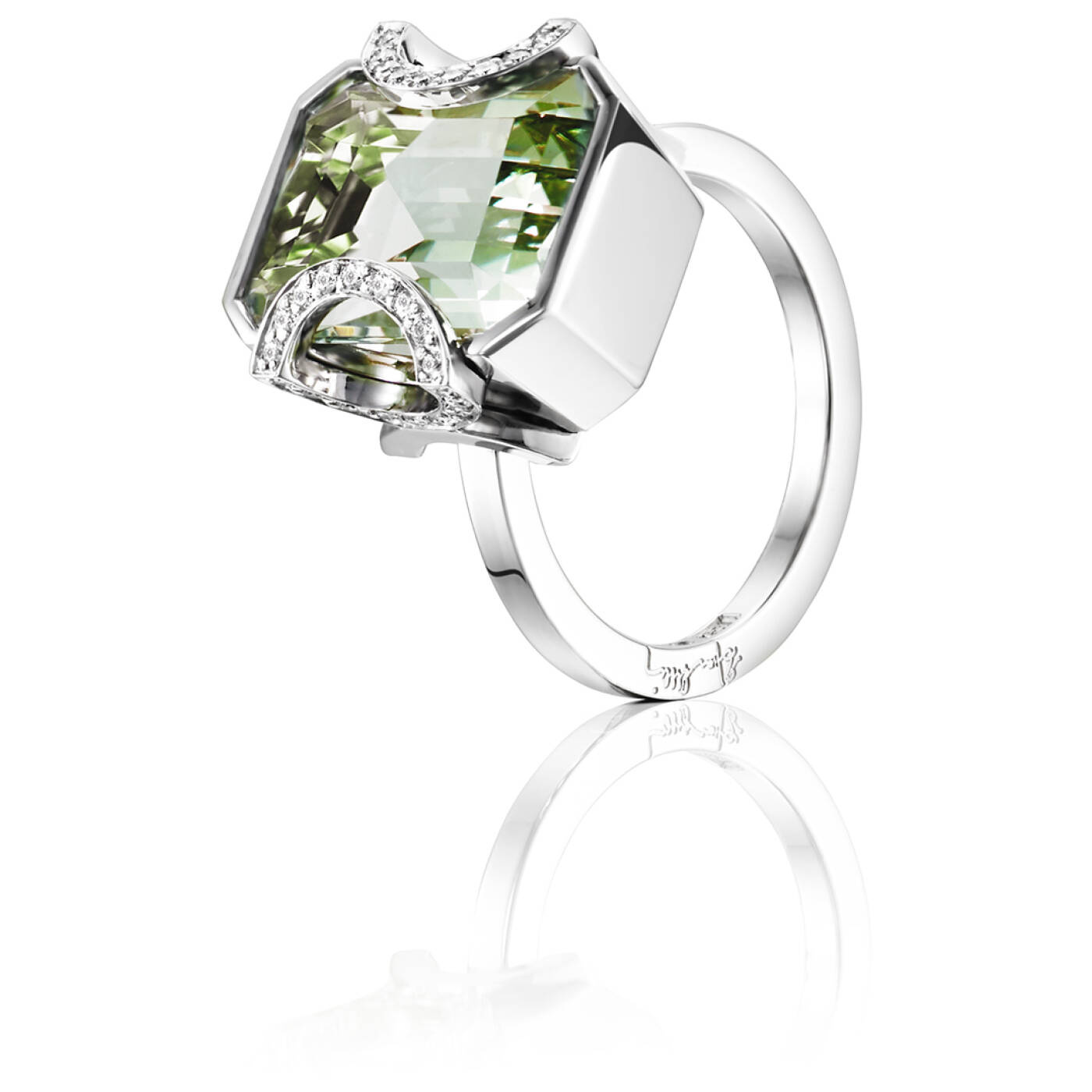 Little Magic Star - Green Quartz Ring Hvitt gull