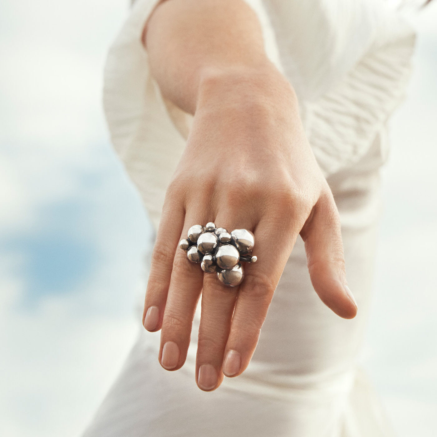 MOONLIGHT GRAPES LARGE Ring Sølv