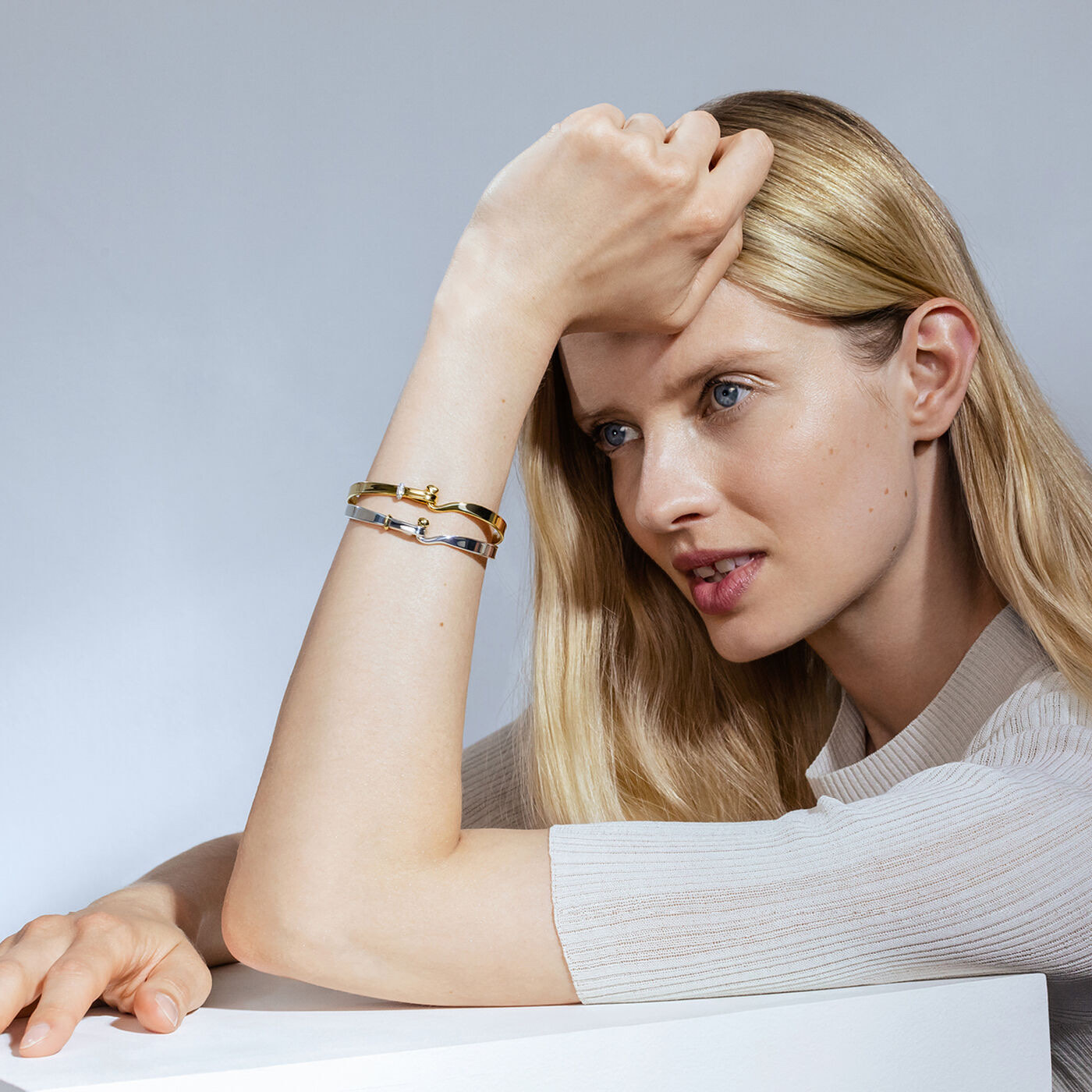 TORUN BANGLE Armbånd Gull Diamant 0.08 ct Hvitt gull