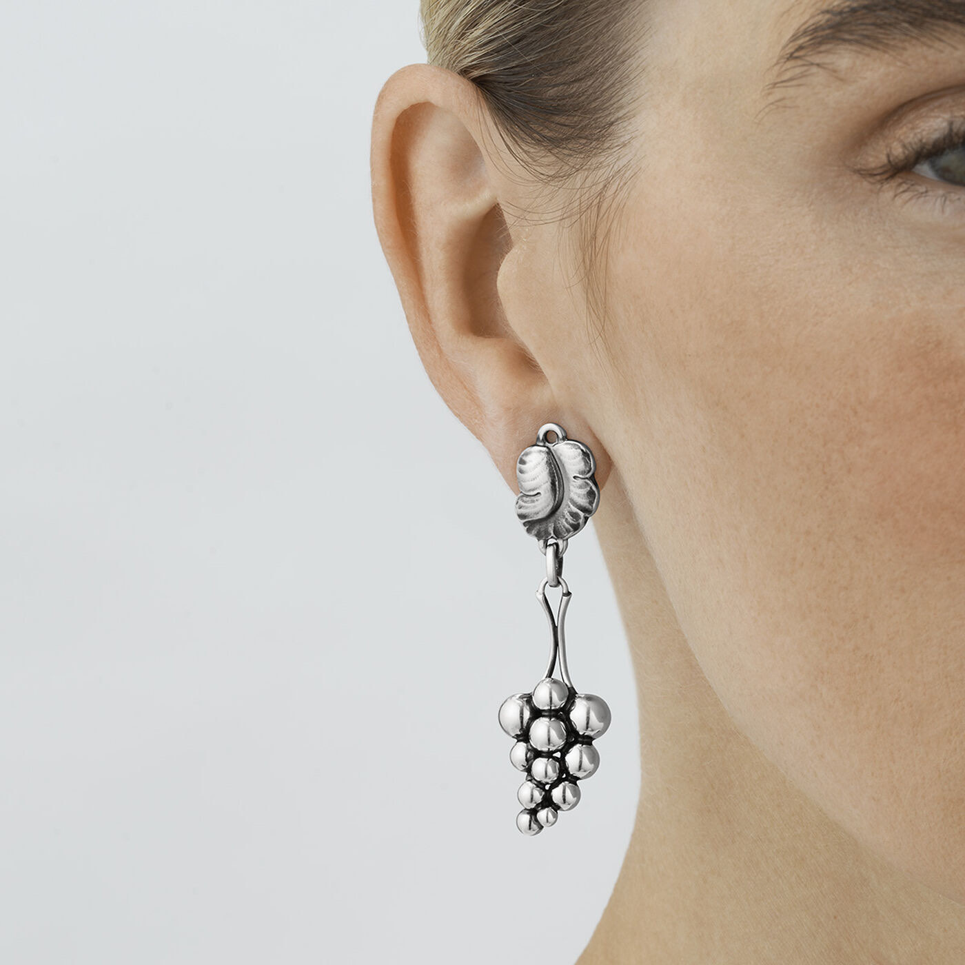 MOONLIGHT GRAPES Øreringer Sølv, OXIDISED