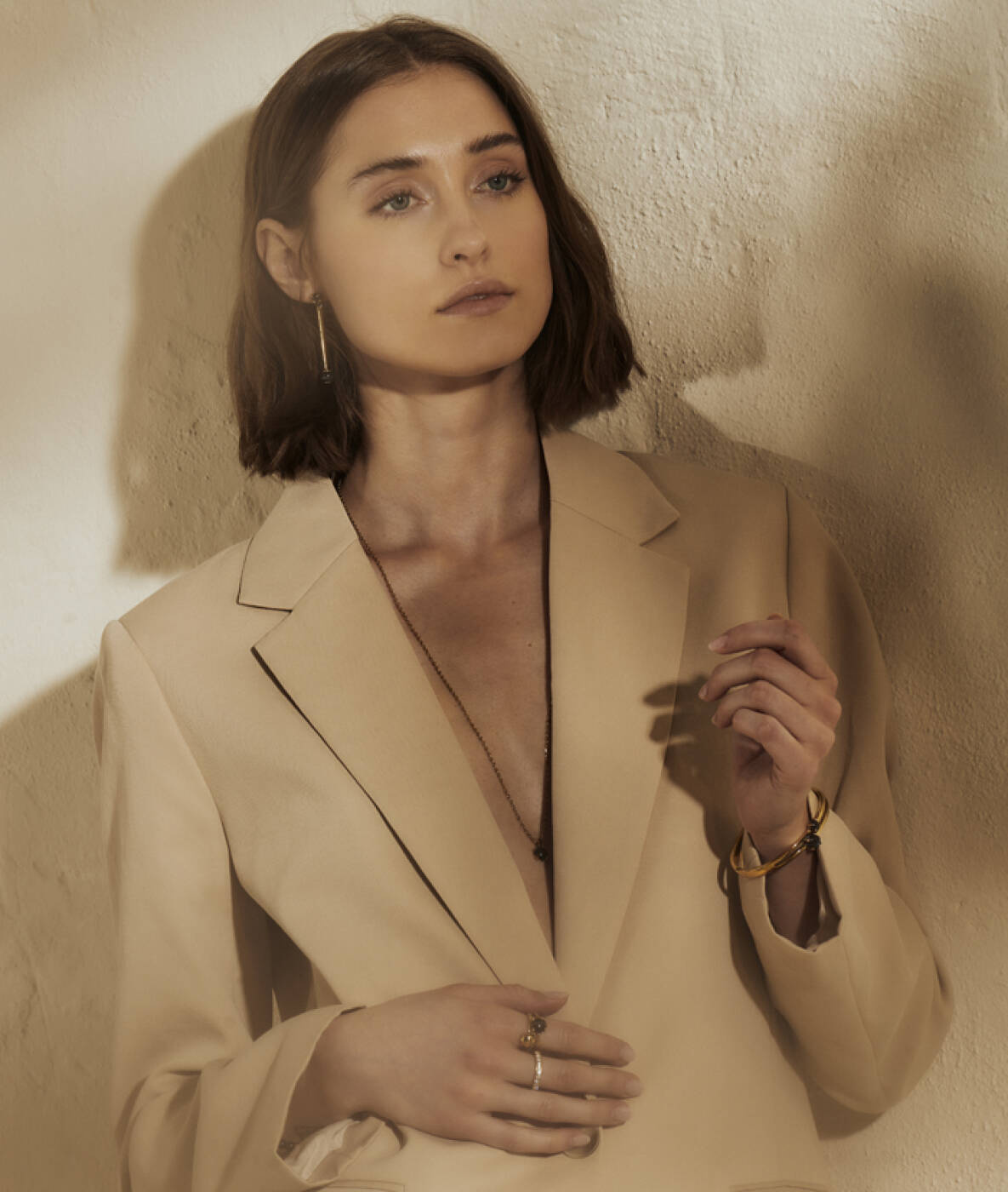 VICTORIA Long Halskjede Gull/Gray