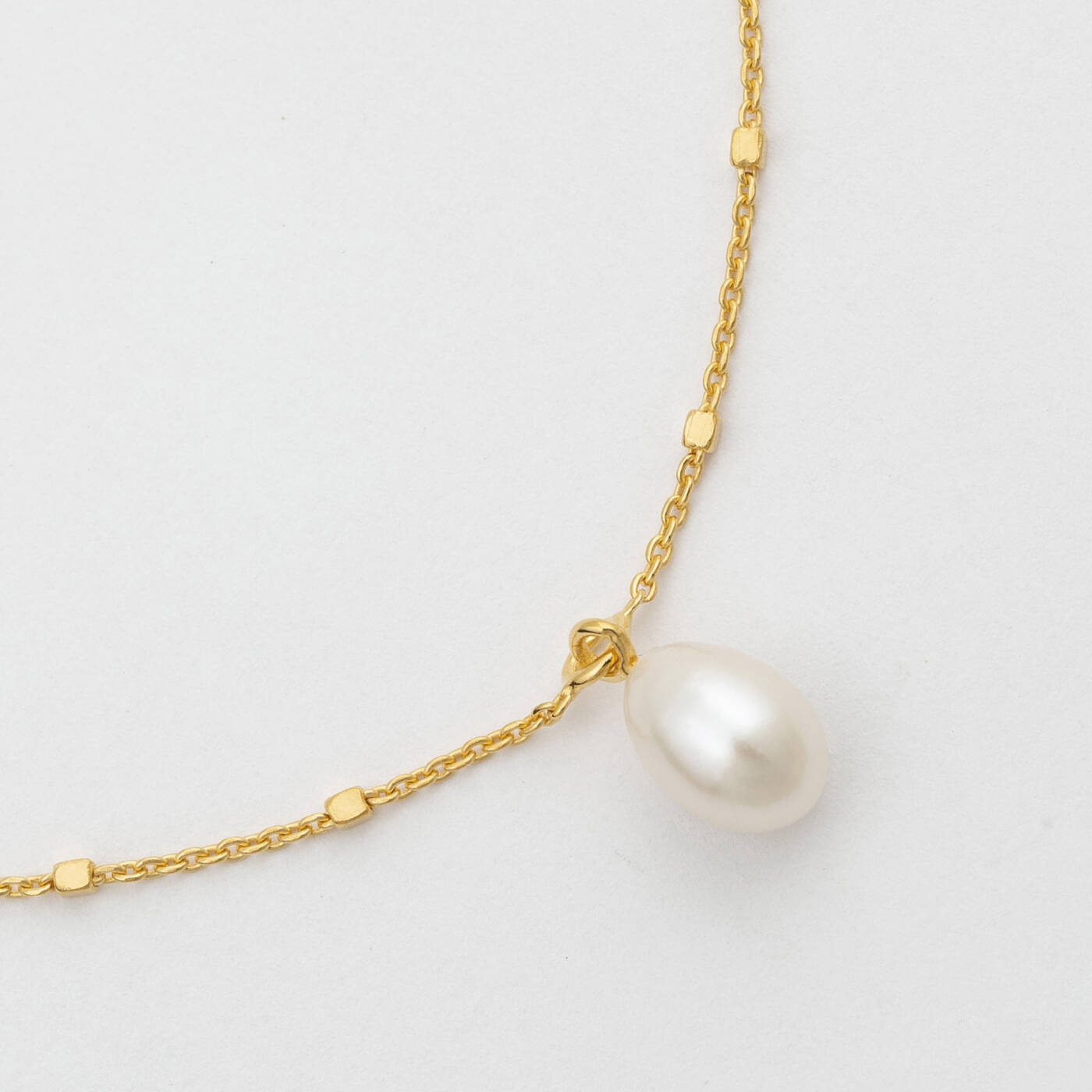 Treasure Single Pearl Bracelet Gold