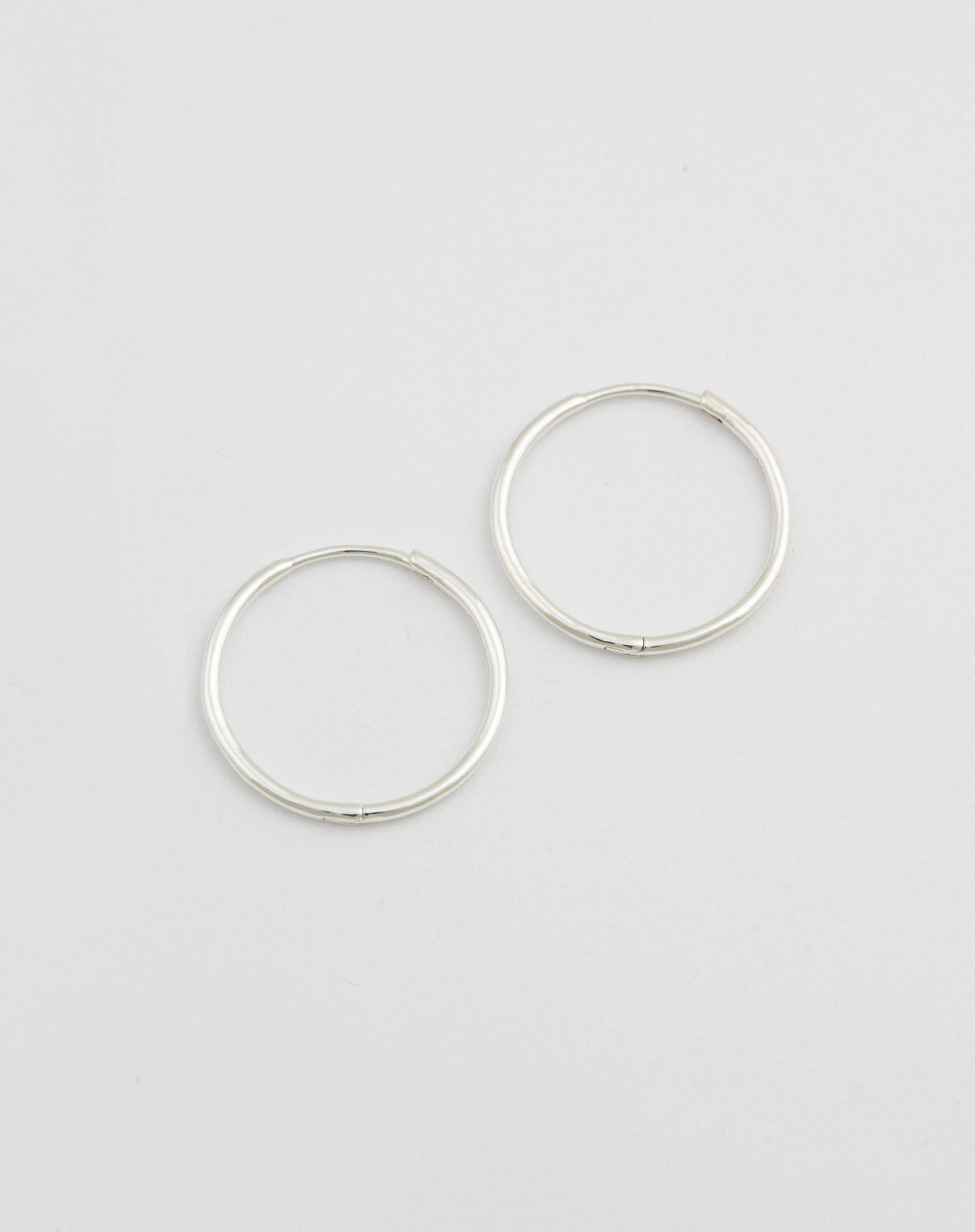 Beloved Medium Hoops Silver