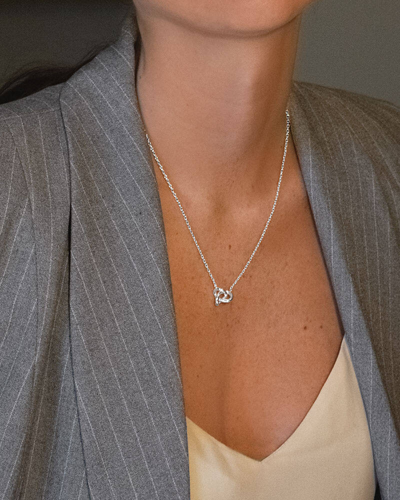 Le knot Halskjede Sølv