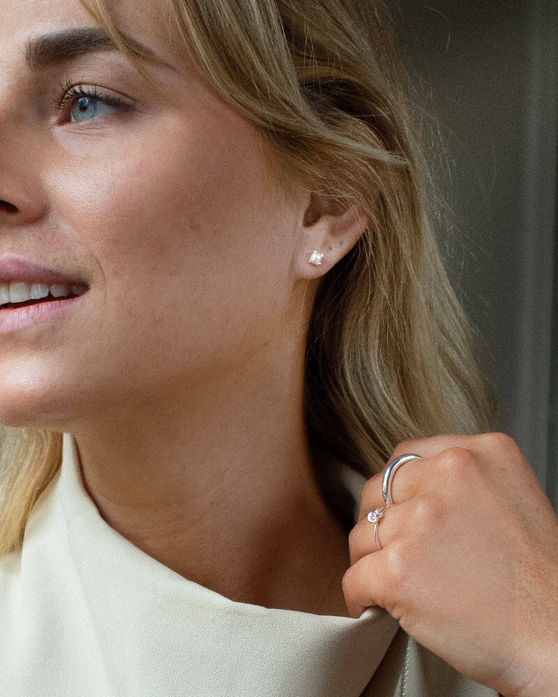 Petite Pearl Øreringer Sølv