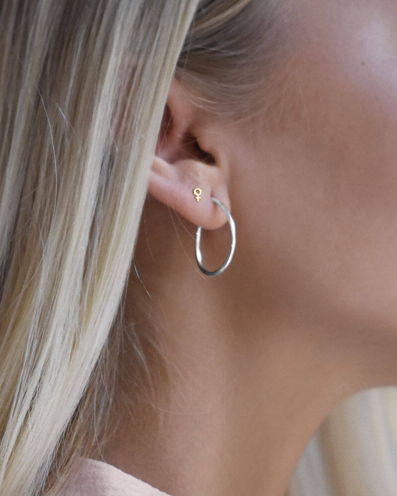 Women Unite drop Øreringer Gull