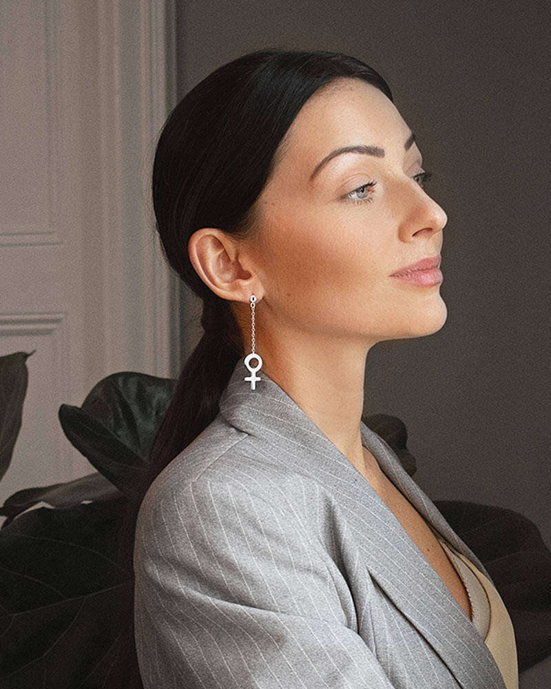 Women Unite long Øreringer Sølv